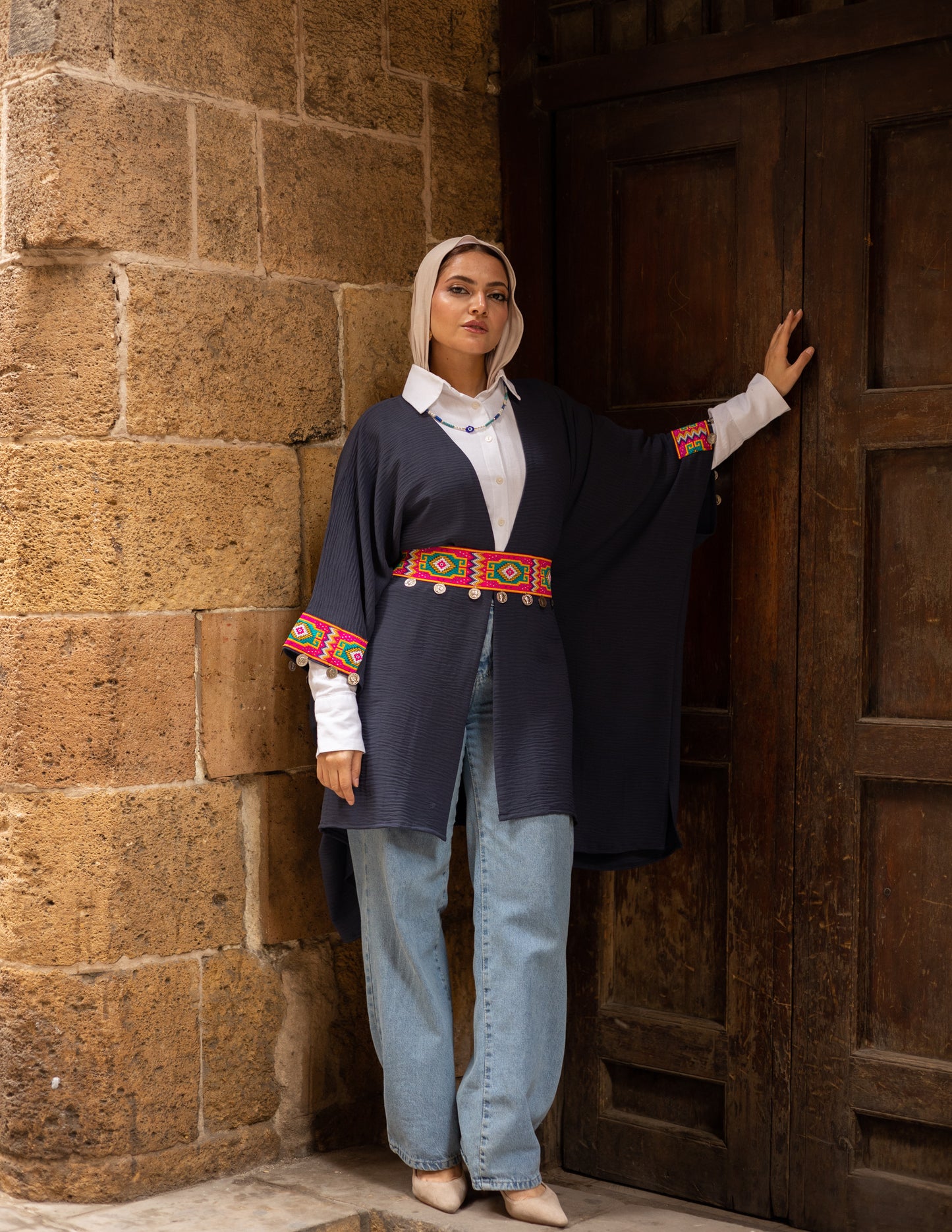 Linen cape with embroidery belt