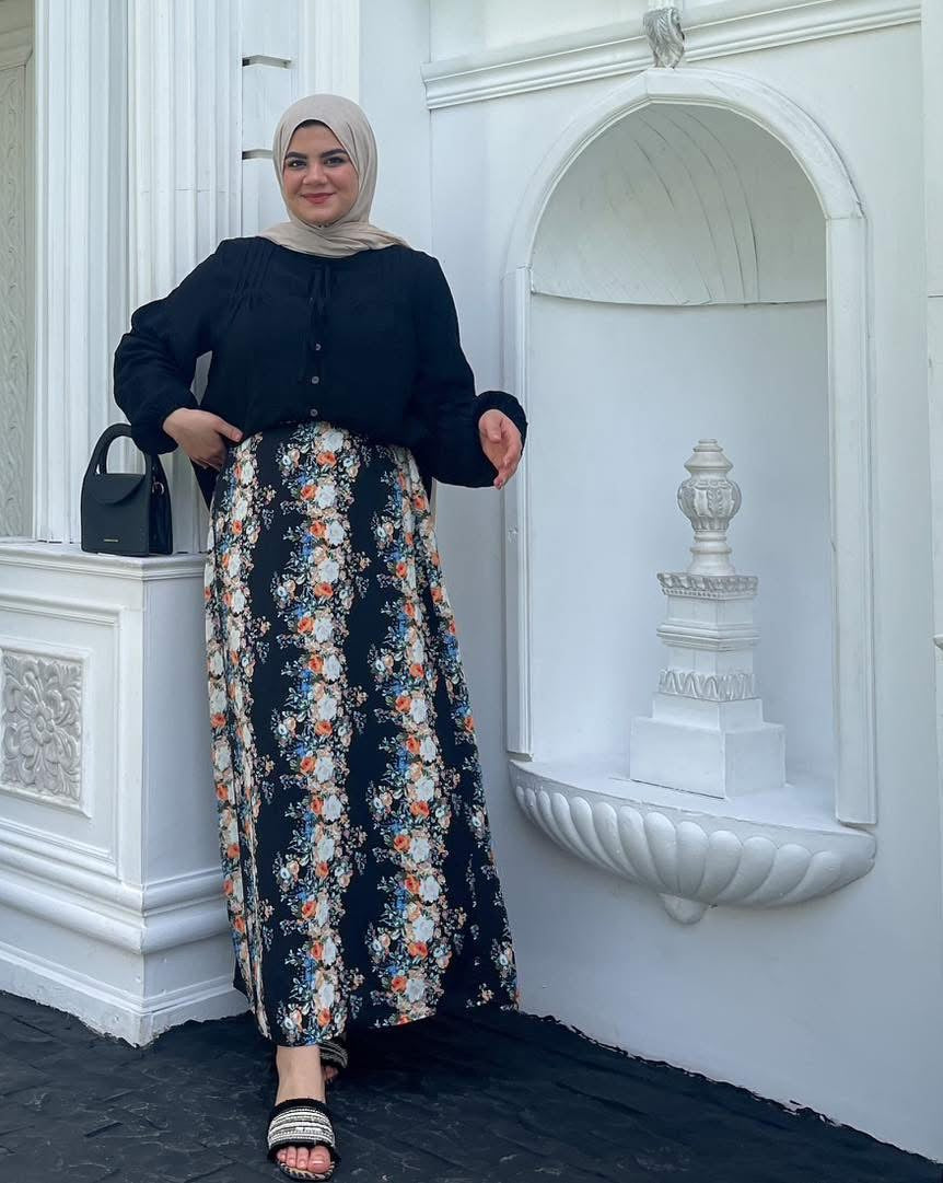 Fluery crepe skirt
